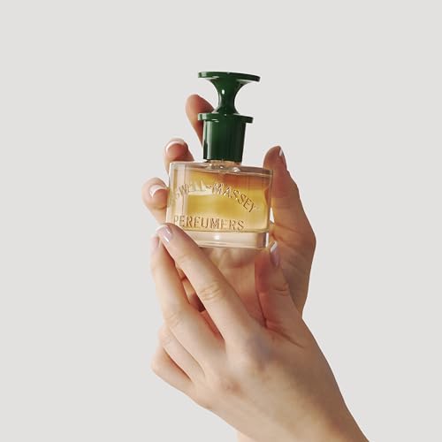 Caswell-Massey Peony Perfume Spray, Sweet Floral Scent for Women with Wild Berry and Amber, Made in USA, 0.25 Oz